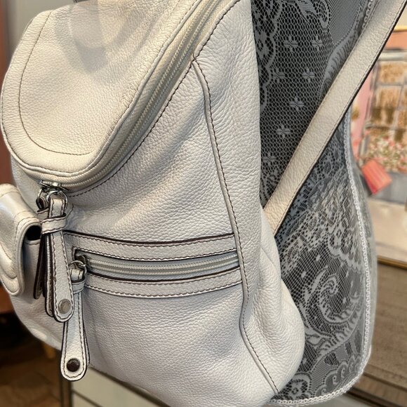 Tiganello Pebbled Leather Organizer Backpack main image 7